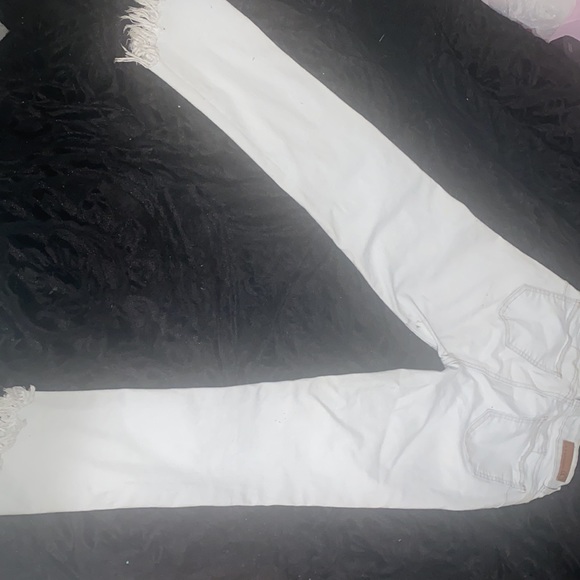 Light blue stretchy comfy fit /stylish jeans! Fits Real Small, XS or Even XXS :) - Picture 8 of 9